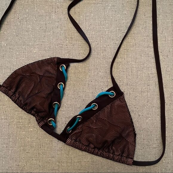 Beach Bunny Bikini Top Black - Picture 6 of 6